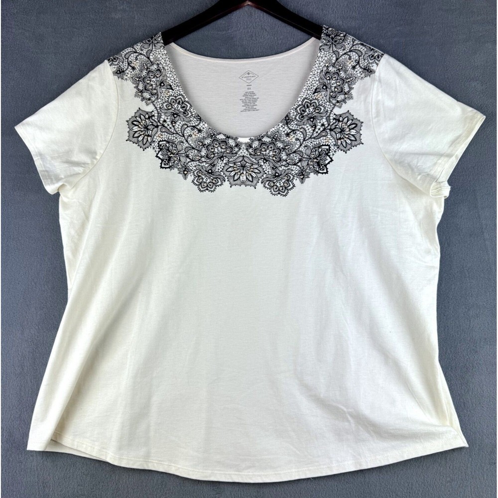 St Johns Bay Women's embellished Paisley scoop Neck short Sleeve - Size 2X